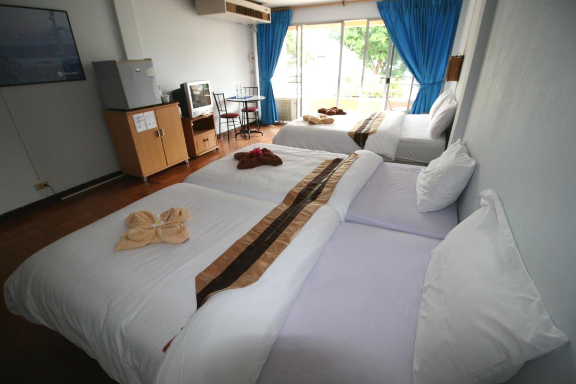 Beachfront Hotel Cha Am Cha-am Zimmer foto